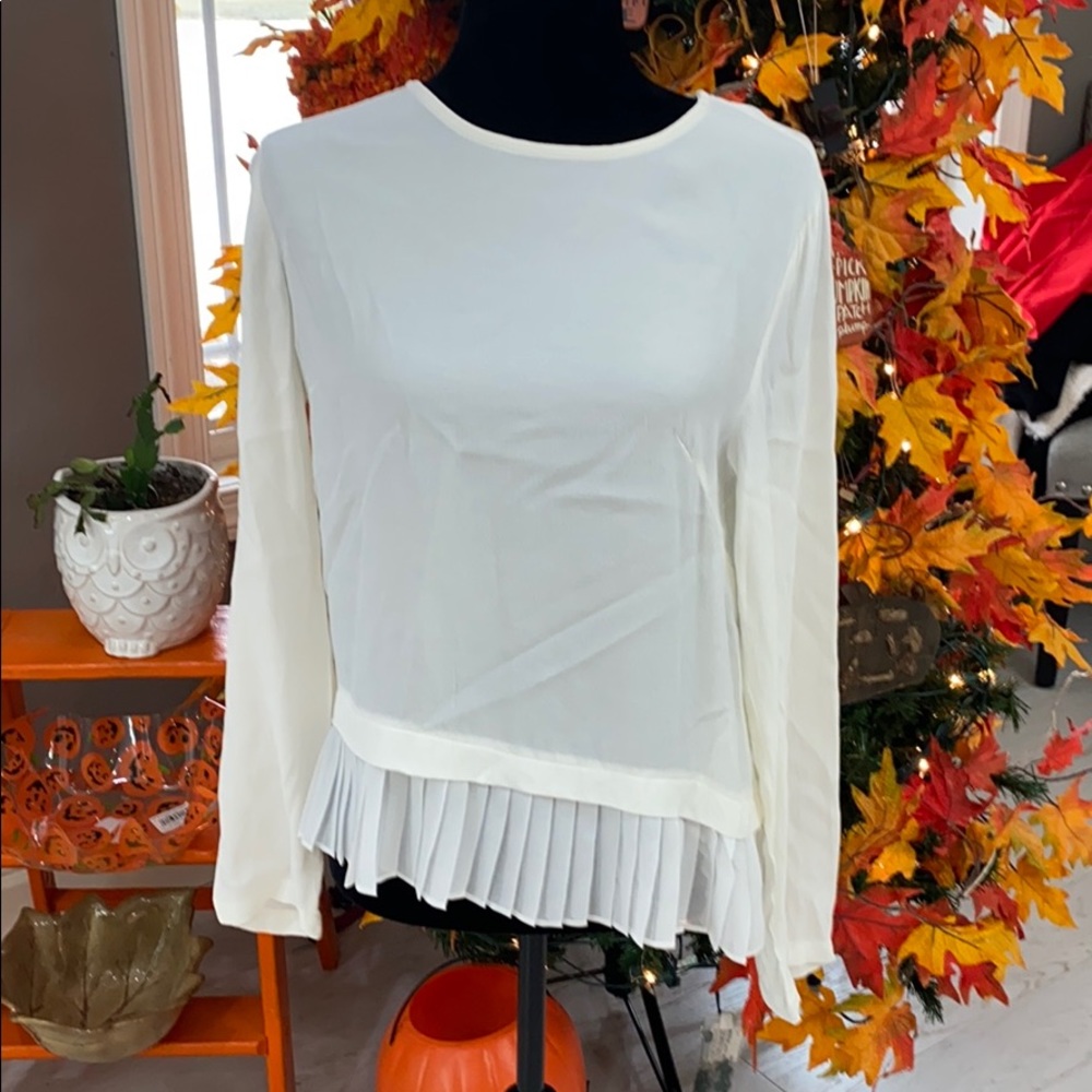 Size medium white blouse